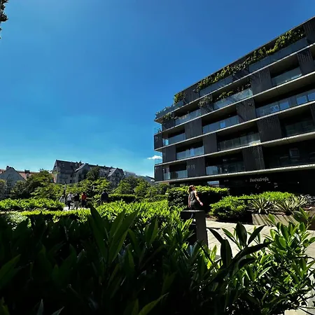 60 Apartment *