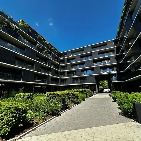 Apartment 60