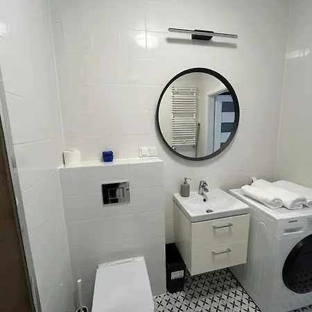 60 Apartment *