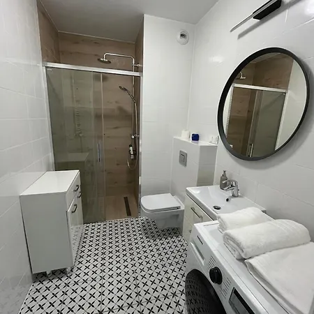 Apartment 60